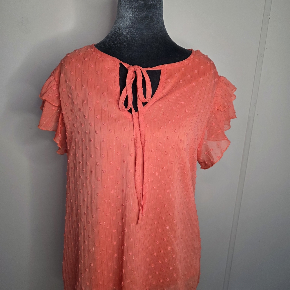 🌸 A Love Story Coral Swiss Dot Flutter Sleeve Blouse - Size M